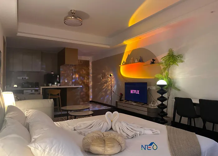 R&F Princess Cove Designer Suites By Neo
